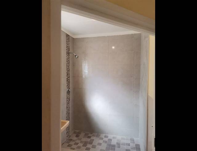 1 BEDROOM APARTMENT FOR SALE IN OVERPORT